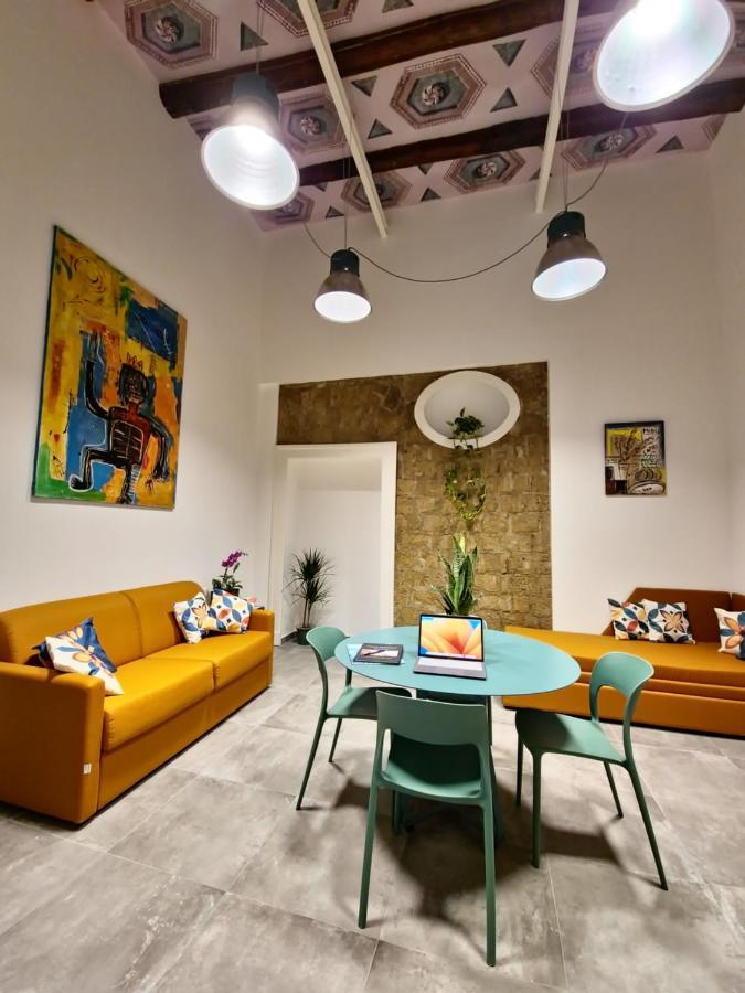Borgo Dei Miracoli Hotel เนเปิลส์ ภายนอก รูปภาพ