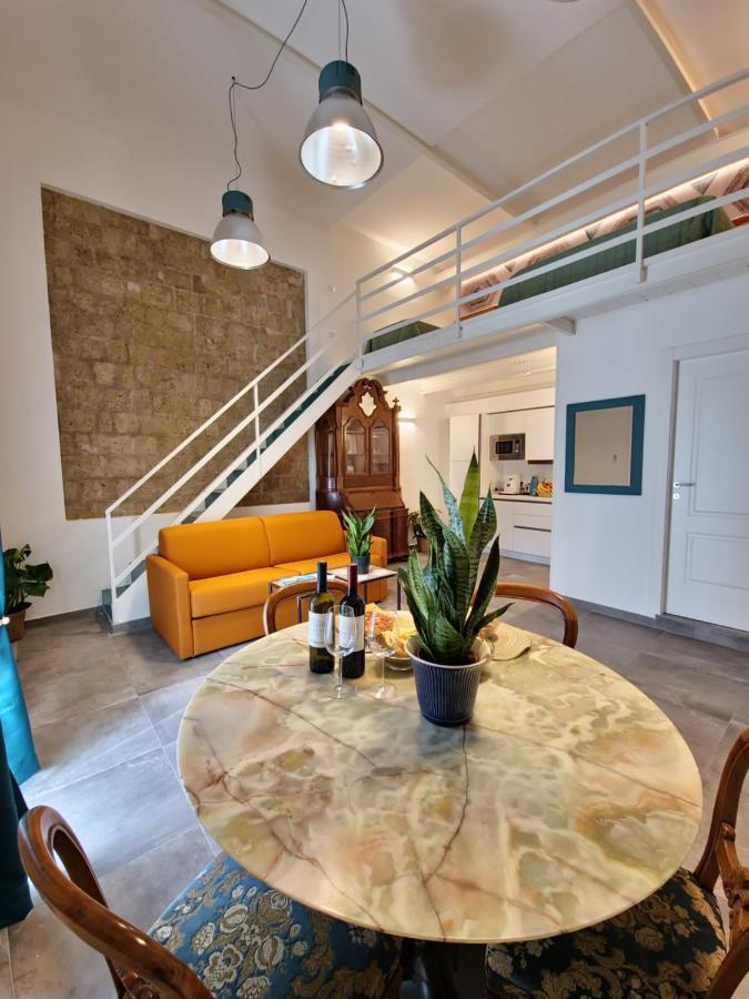 Borgo Dei Miracoli Hotel เนเปิลส์ ภายนอก รูปภาพ
