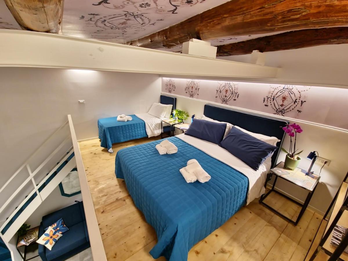 Borgo Dei Miracoli Hotel เนเปิลส์ ภายนอก รูปภาพ