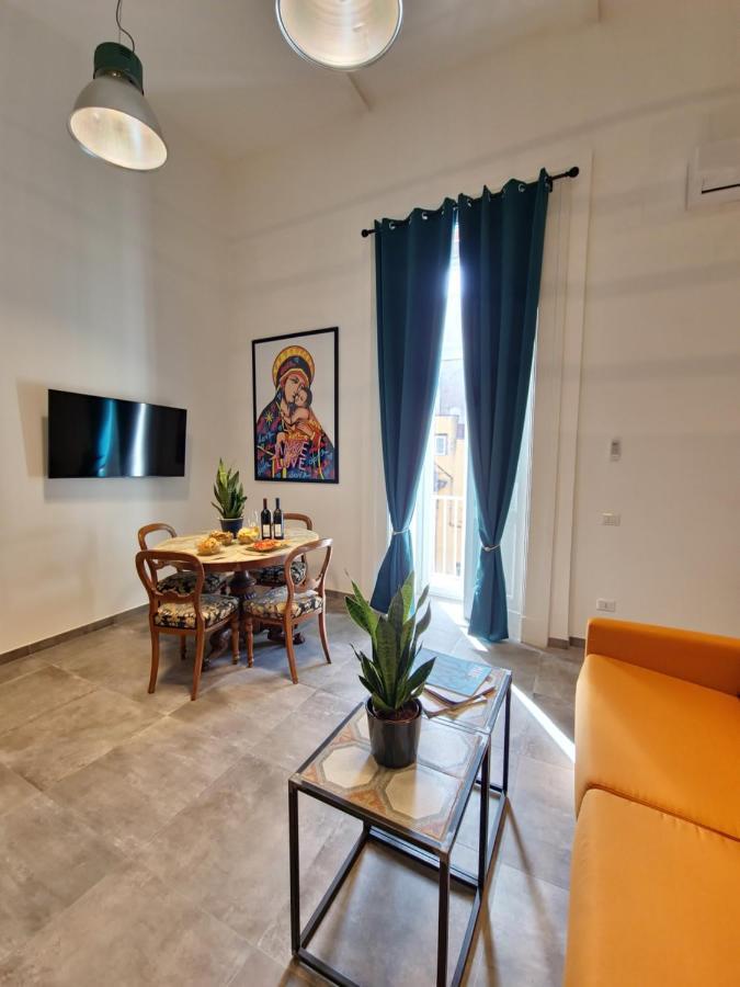 Borgo Dei Miracoli Hotel เนเปิลส์ ภายนอก รูปภาพ