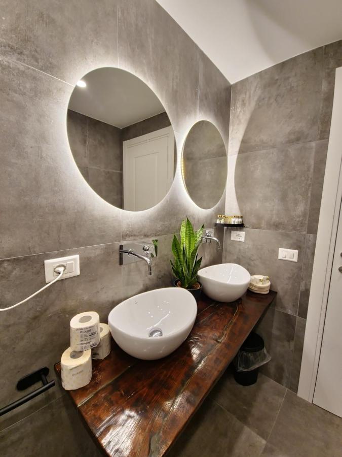 Borgo Dei Miracoli Hotel เนเปิลส์ ภายนอก รูปภาพ